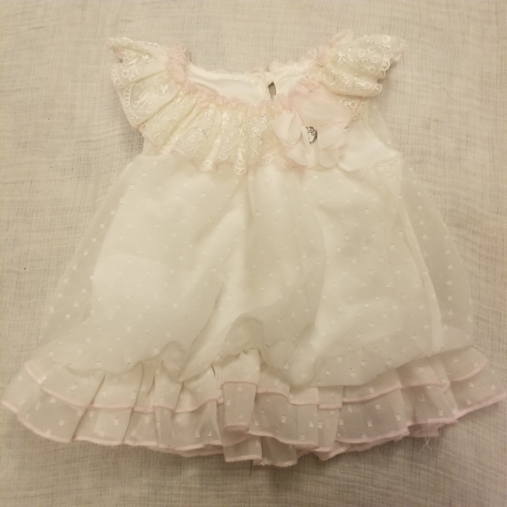 10/$25 Baby Grand Signature Bubble Hem Lace Dress